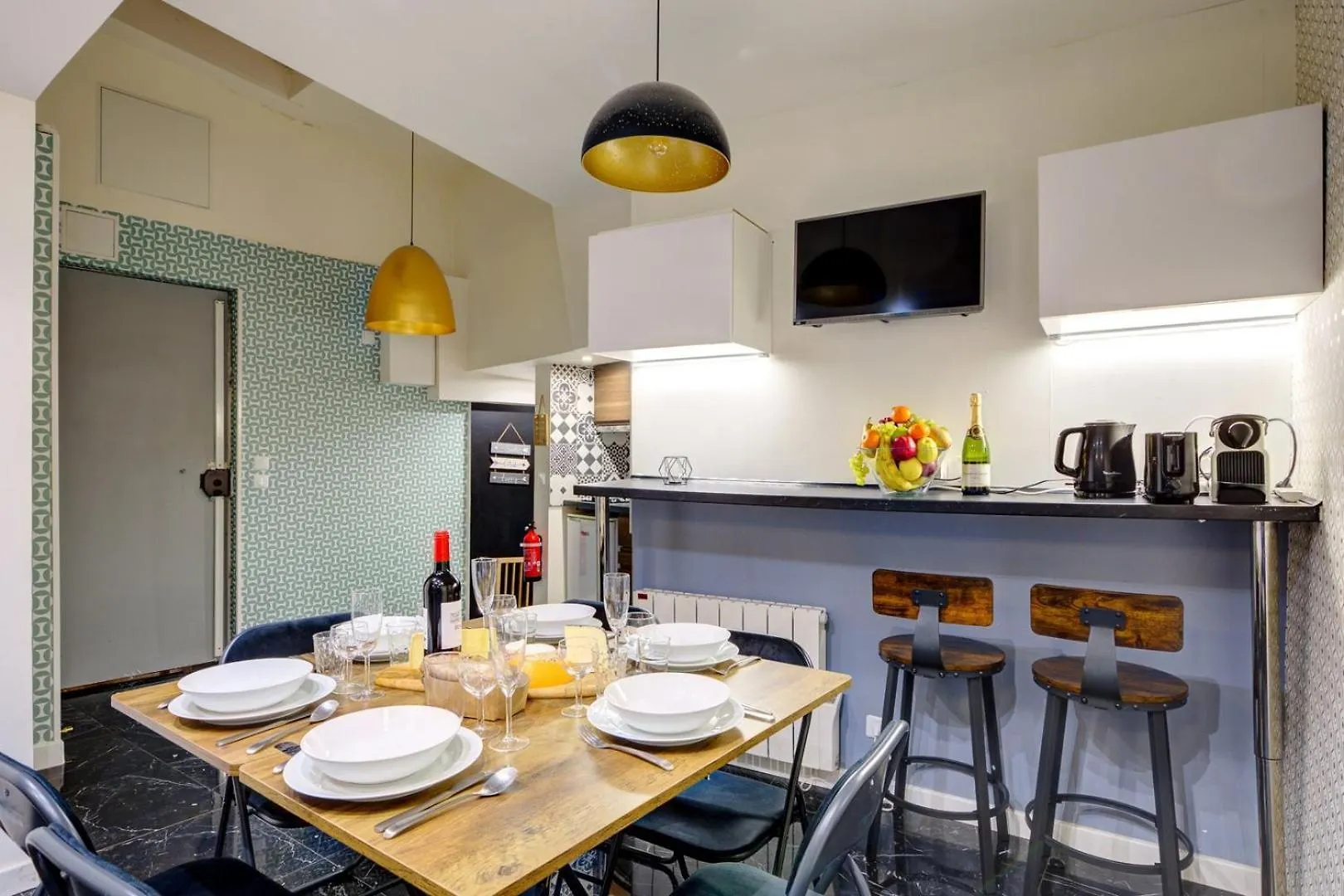 Bluestay 127 - Superb Apartment In Paris France