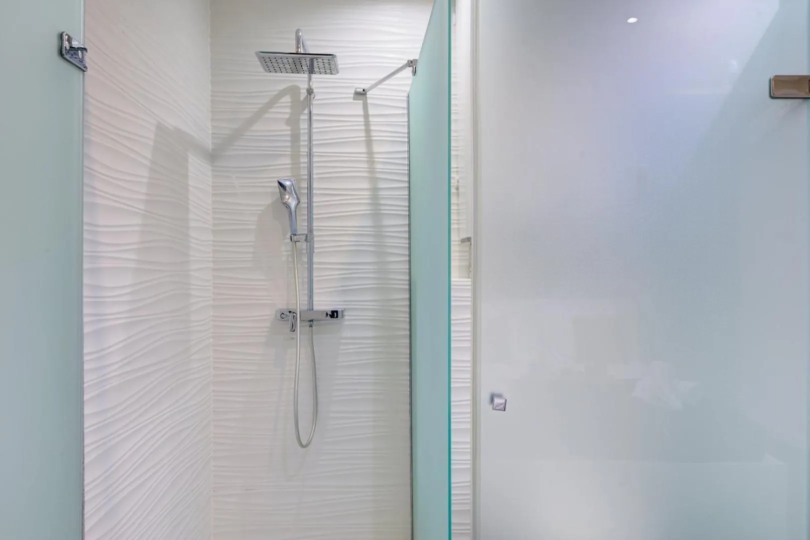 Bluestay 127 - Superb Apartment In Paris